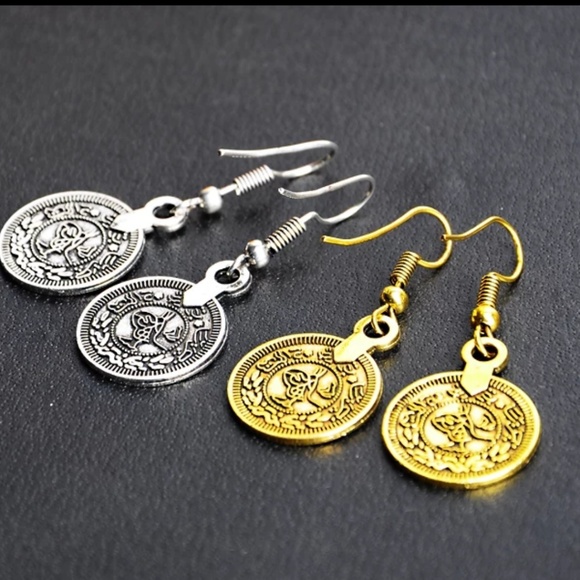 Necklace with matching earrings - Picture 4 of 4